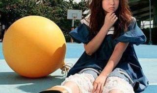 红苹果乐园里的插曲歌名是什么 星苹果乐园主题曲