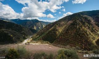 对联大小怎么贴左右怎么分 上下联怎么贴左右